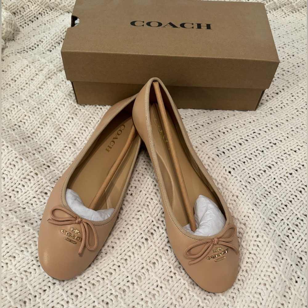 Coach Women's Beige Leather Flats
